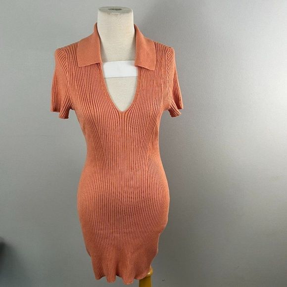 NWT ABERCROMBIE & FITCH V Orange Neck Ribbed Mini Dress (S) - Picture 2 of 8
